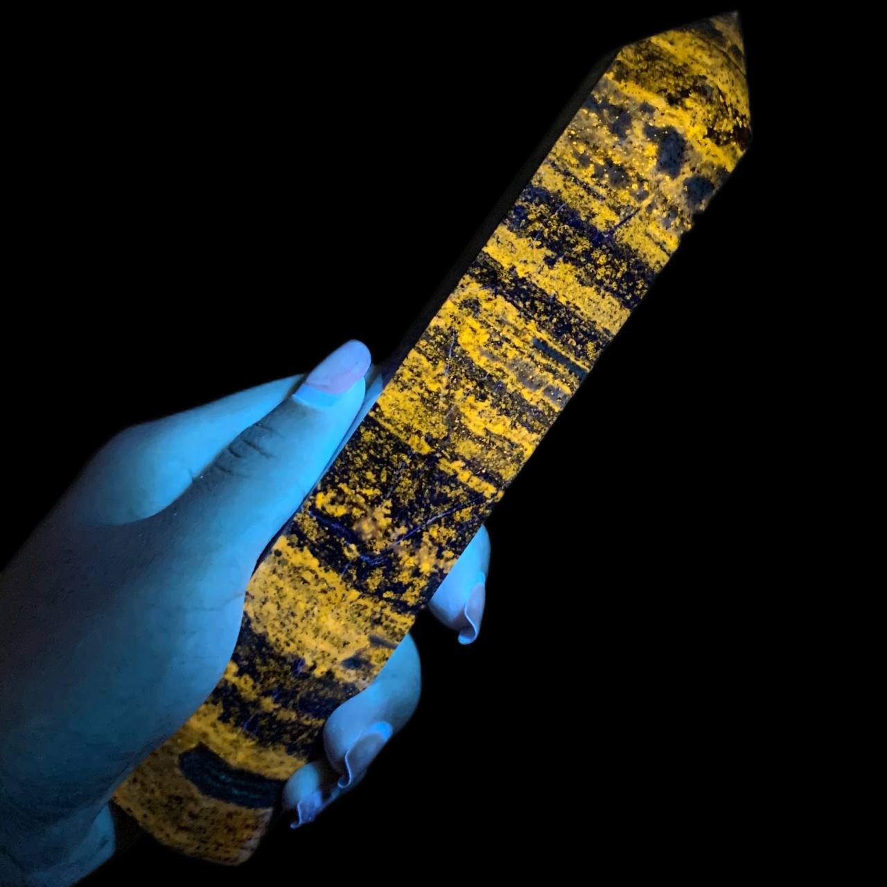 Natural Lapis Lazuli Obelisk Tower Large Healing Crystal Point Wand 6 Faceted Reiki Chakra Meditation Therapy UV reactive
