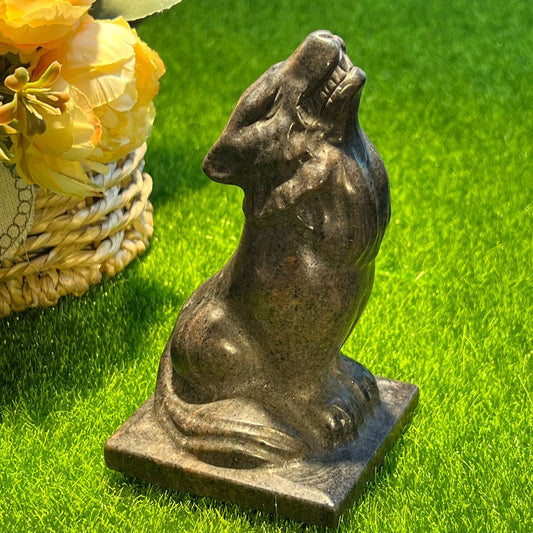 Yooperlite wolf