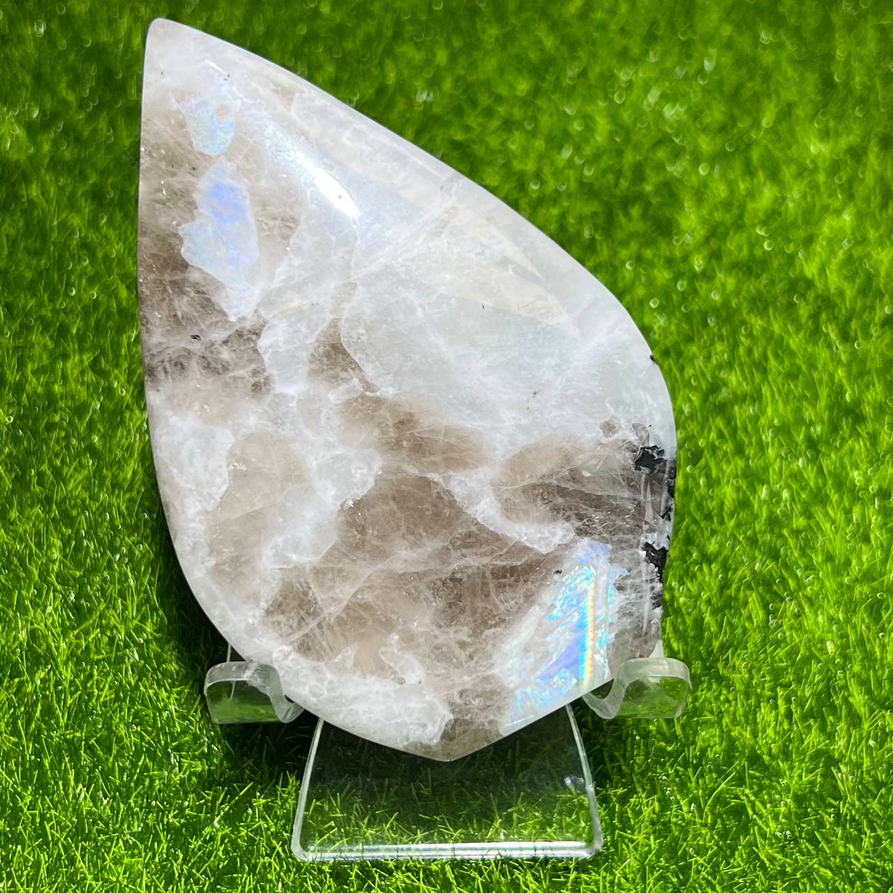 Moon stone tear drop