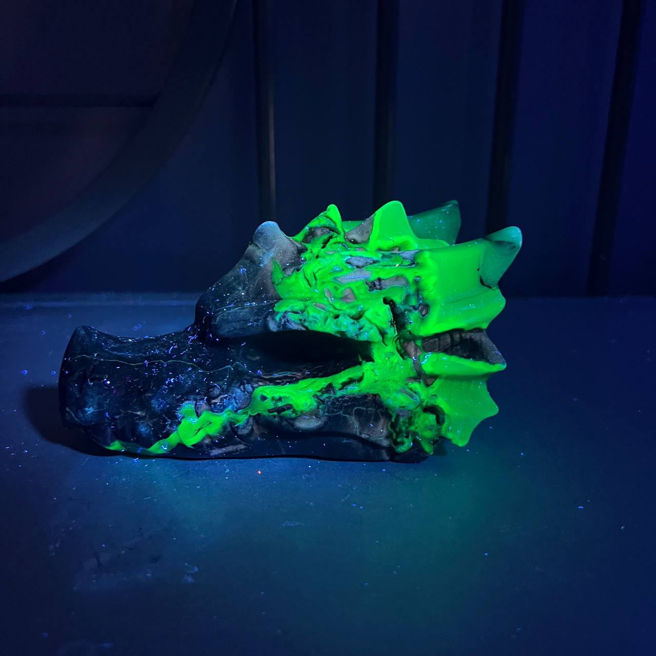 Volcanic agate dragon head, UV reactive