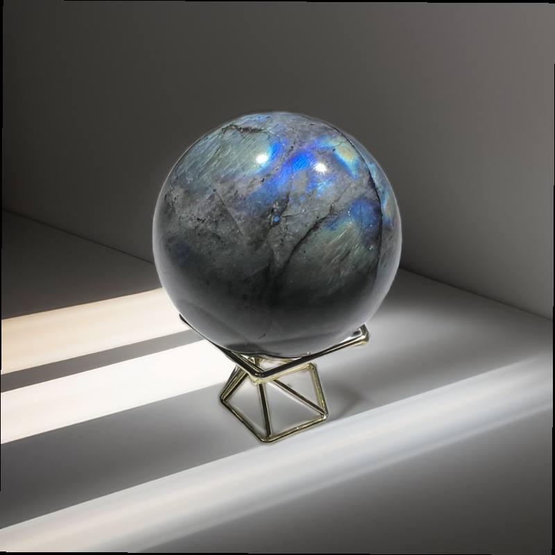 Natural Labradorite Sphere Rock Quartz Crystal Ball Healing Ornament Specimen  （300g), Blue ，crystal
